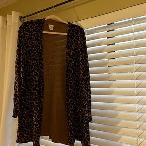 Terra and Sky leopard print cardigan 2x